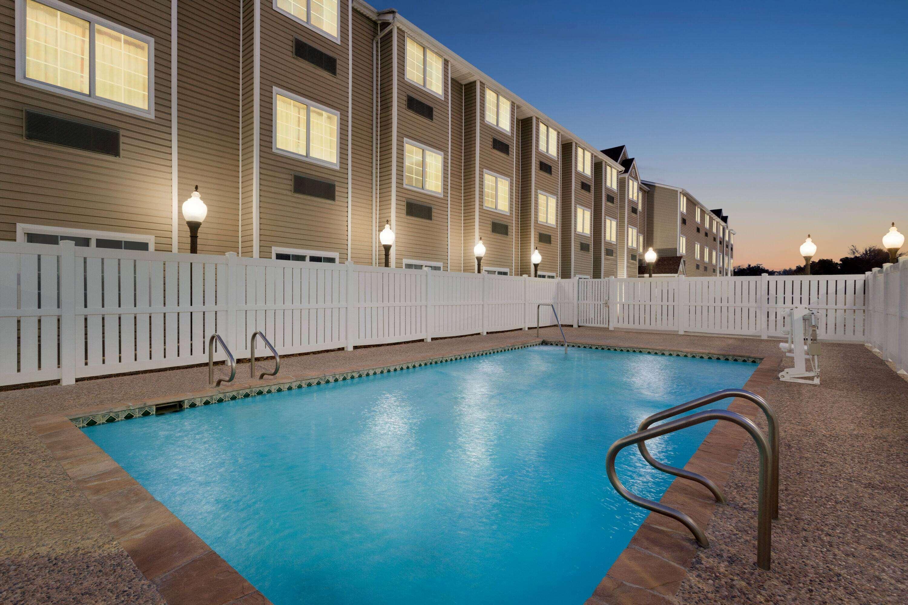 ซูเปอร์ 8 บาย วินด์แฮม ซาน อันโทนิโอ แอร์พอร์ต นอร์ท Hotel ซานอันโตนิโอ ภายนอก รูปภาพ