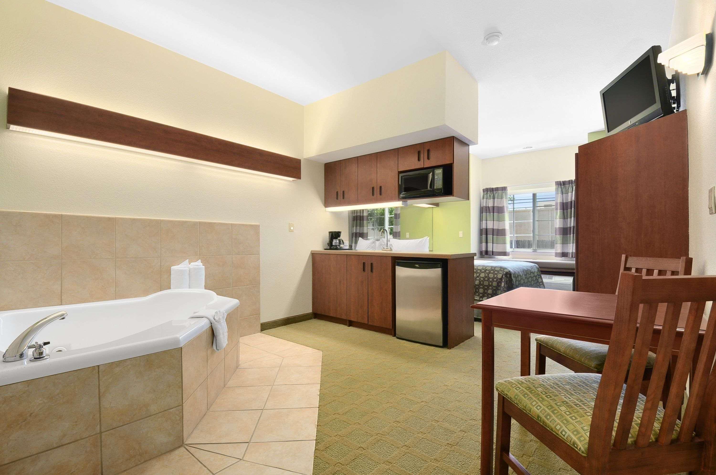 ซูเปอร์ 8 บาย วินด์แฮม ซาน อันโทนิโอ แอร์พอร์ต นอร์ท Hotel ซานอันโตนิโอ ภายนอก รูปภาพ