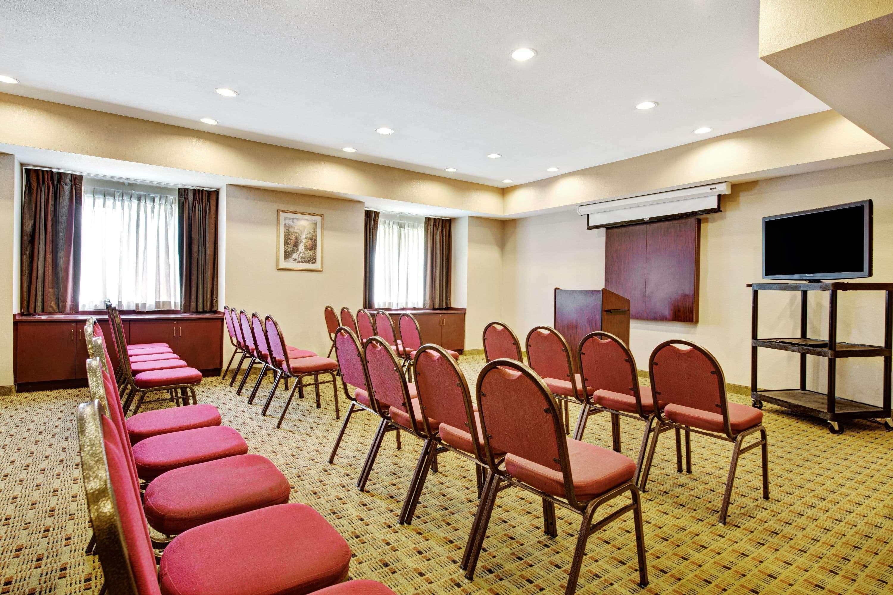 ซูเปอร์ 8 บาย วินด์แฮม ซาน อันโทนิโอ แอร์พอร์ต นอร์ท Hotel ซานอันโตนิโอ ภายนอก รูปภาพ